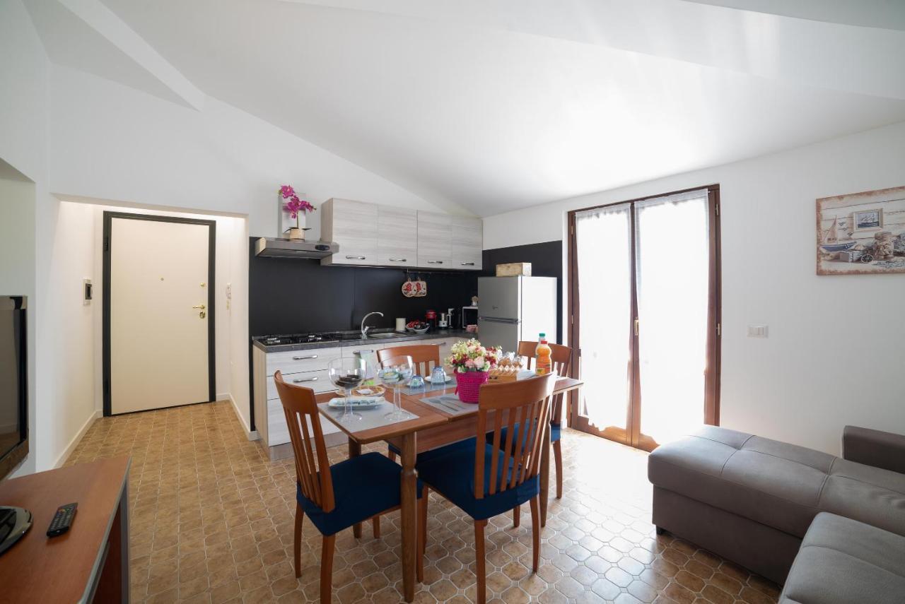Bed and Breakfast Dolce Alba Montecastrilli Exterior foto