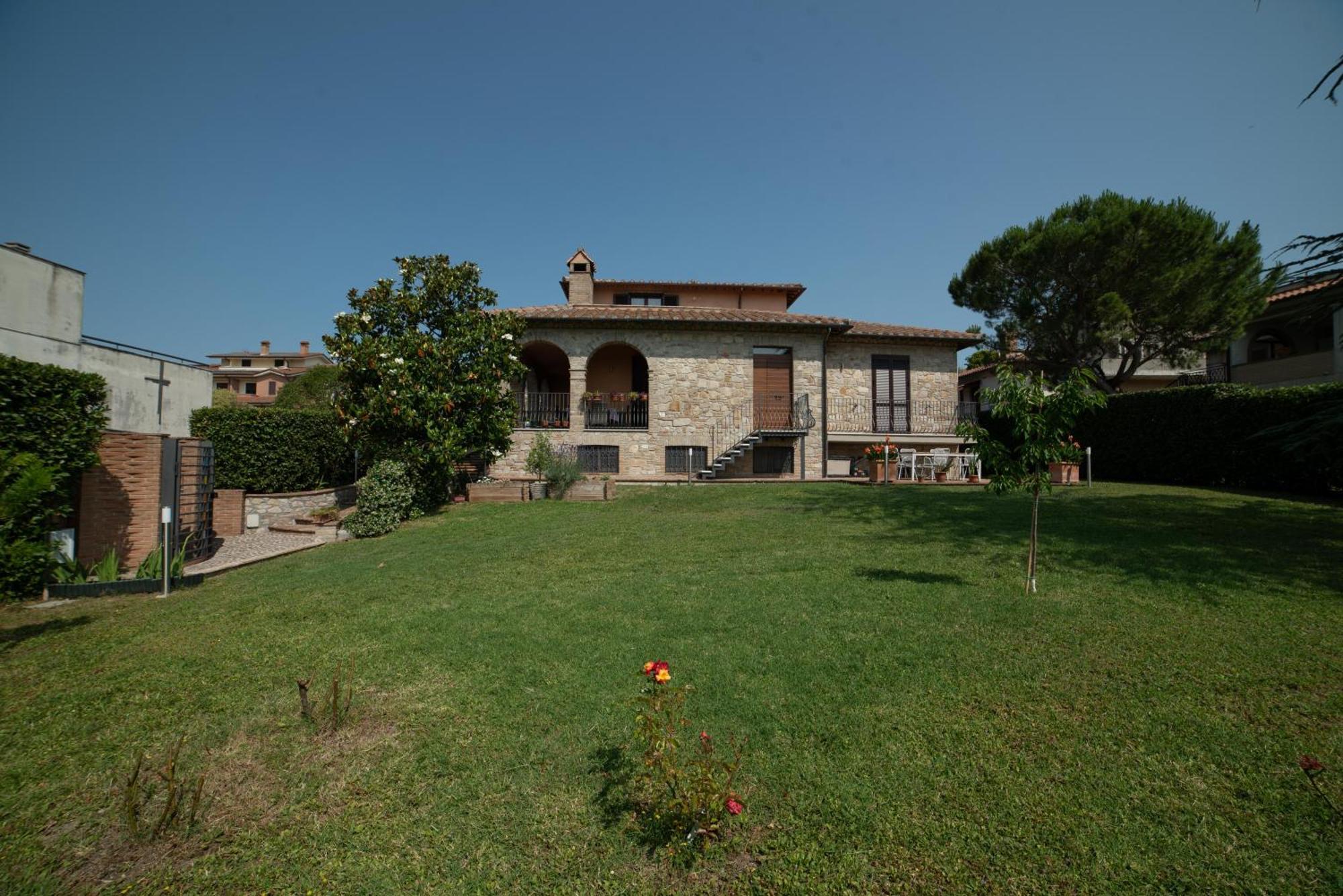 Bed and Breakfast Dolce Alba Montecastrilli Exterior foto