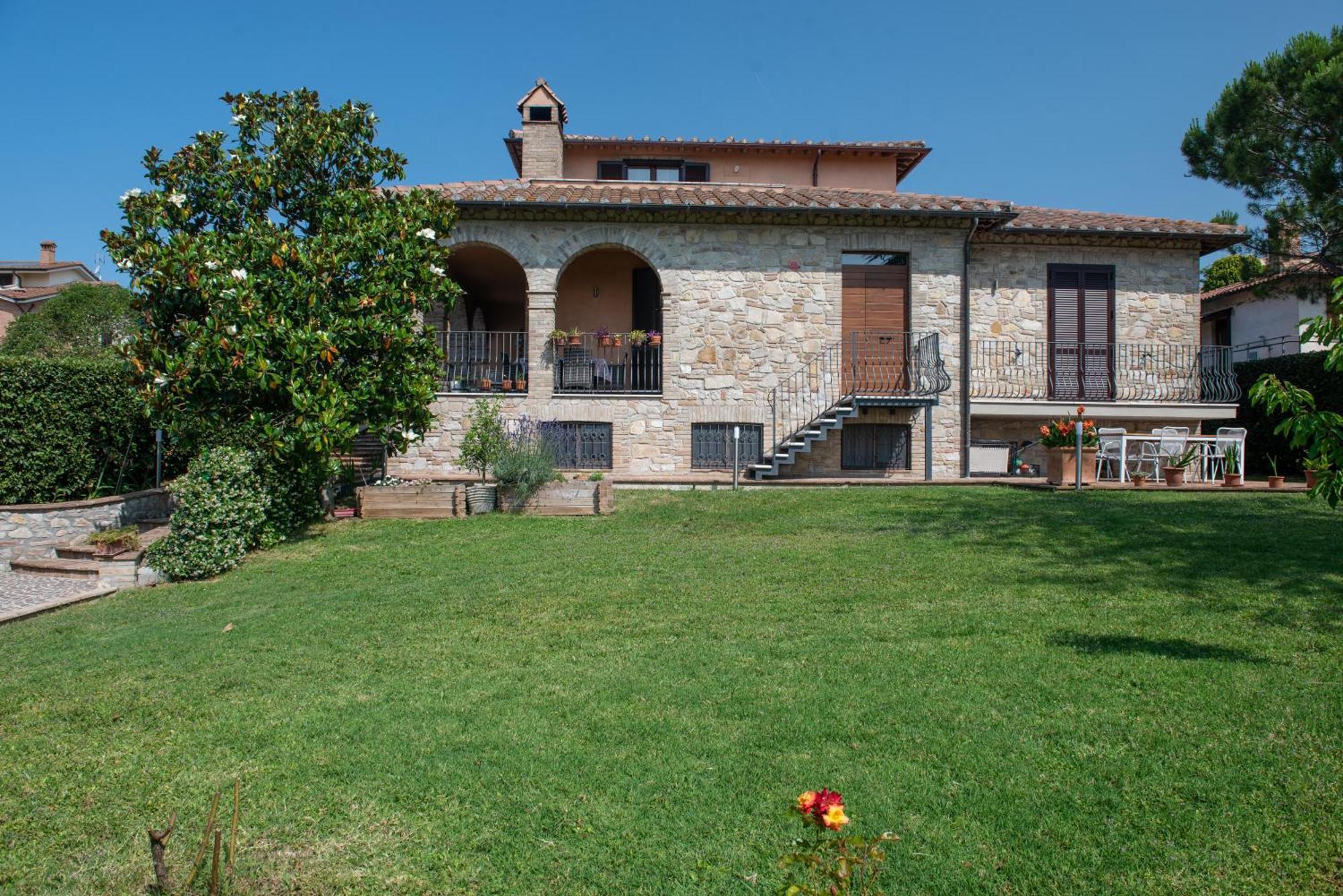 Bed and Breakfast Dolce Alba Montecastrilli Exterior foto