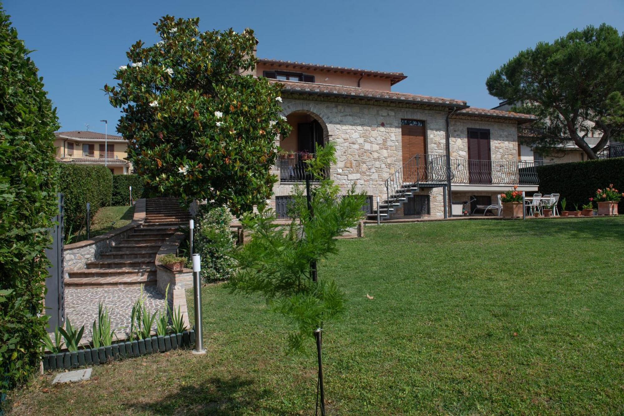 Bed and Breakfast Dolce Alba Montecastrilli Exterior foto